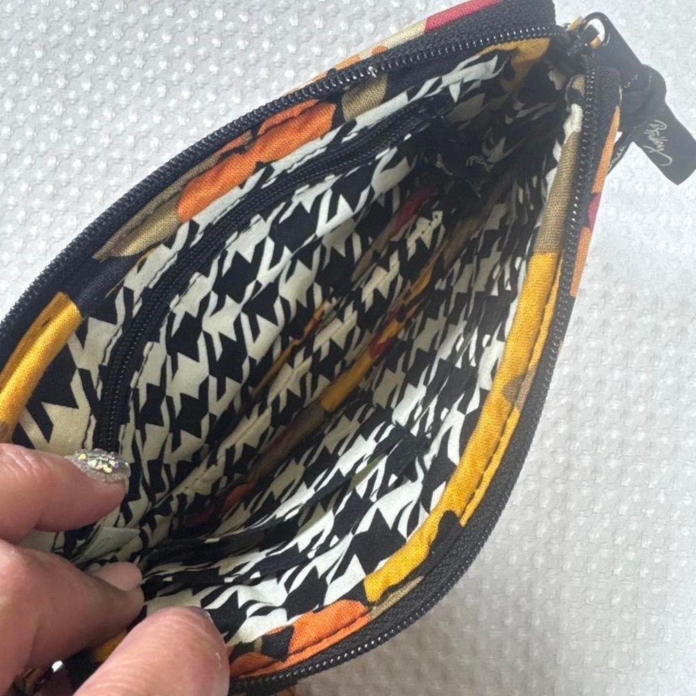 Vera Bradley Rare wristlet wallet in the retired Bittersweet pattern - Picture 3 of 3